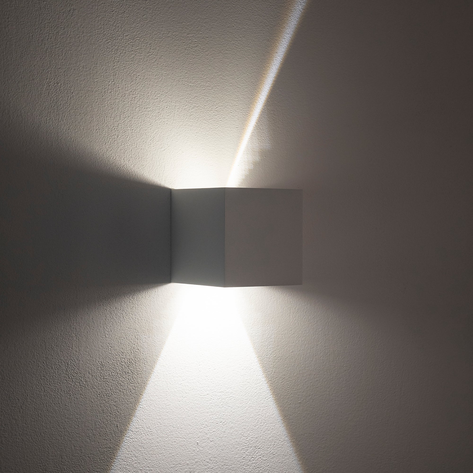 Nowodvorski Lampa ścienna natynkowa LIMA LED 6W 50/60Hz IP54 - Aluminium lakierowane - Biały